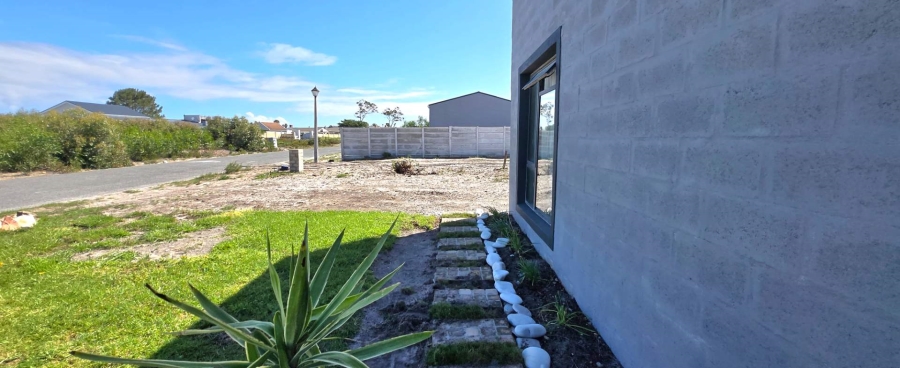 3 Bedroom Property for Sale in Franskraal Western Cape